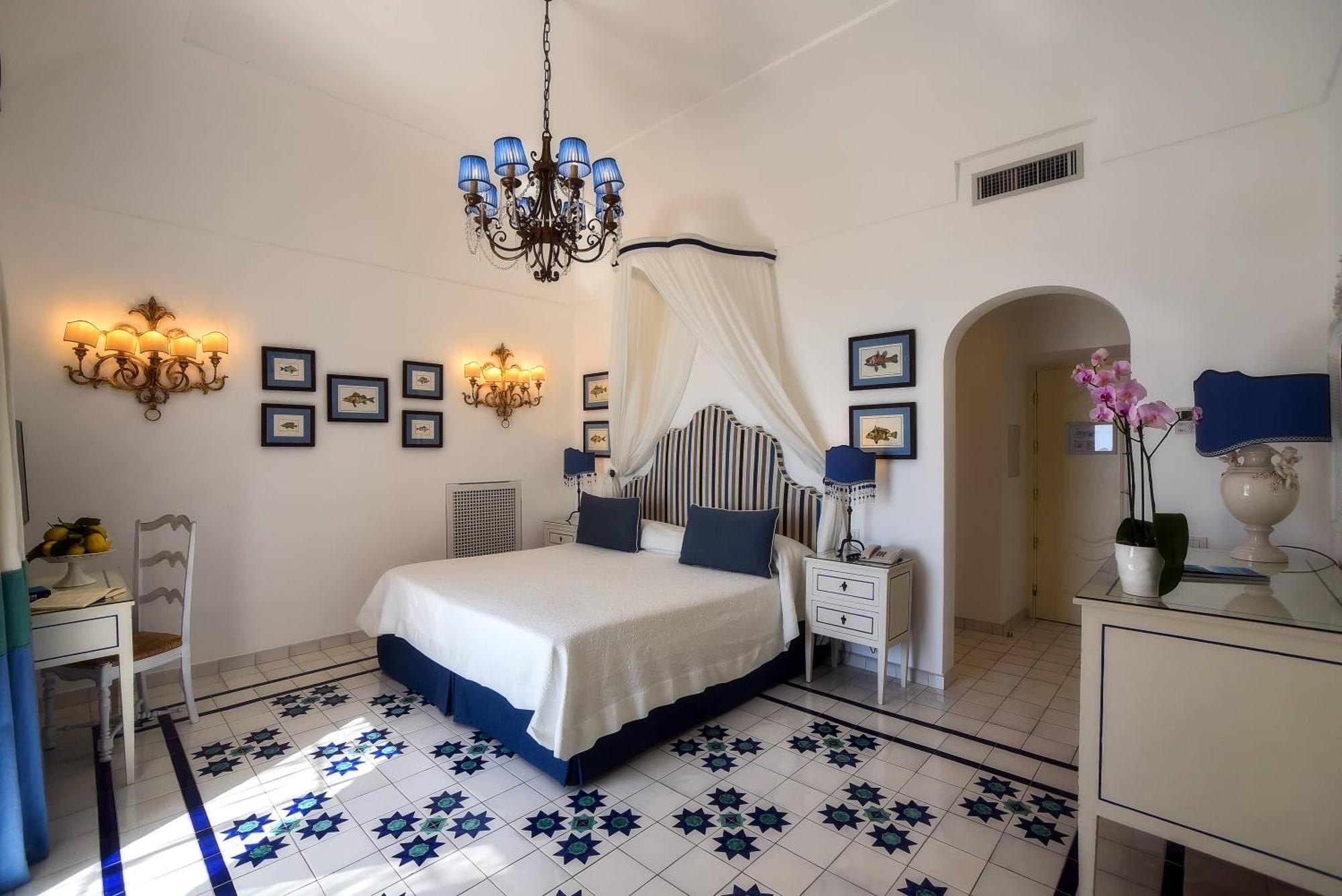 Buca Di Bacco Hotel Positano Bagian luar foto
